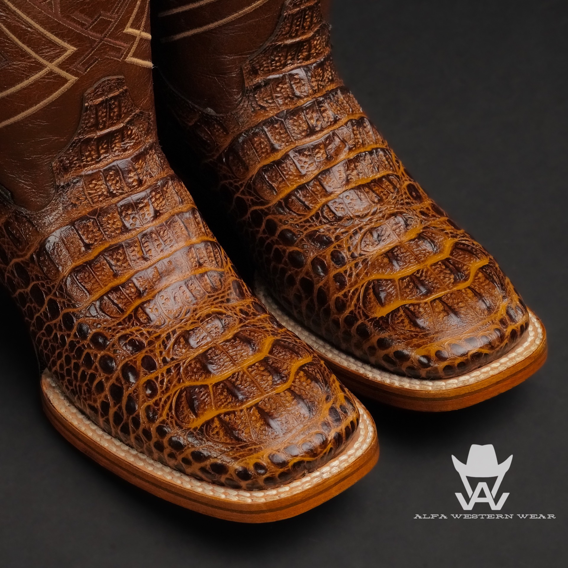 Men’s Handmade Honey Caiman Neck – Square Toe - Image 2