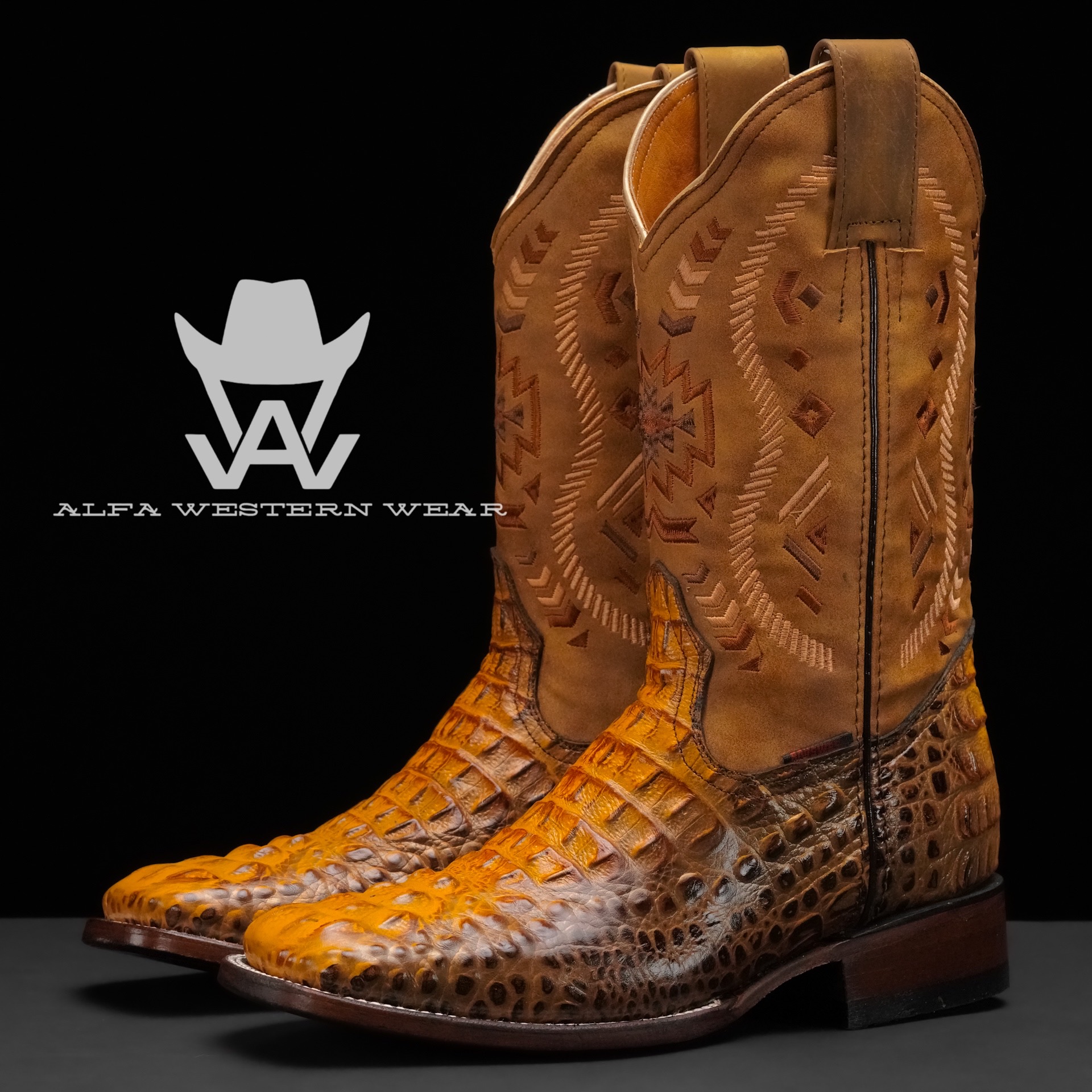 Men’s Handmade Honey Caiman Neck – Square Toe