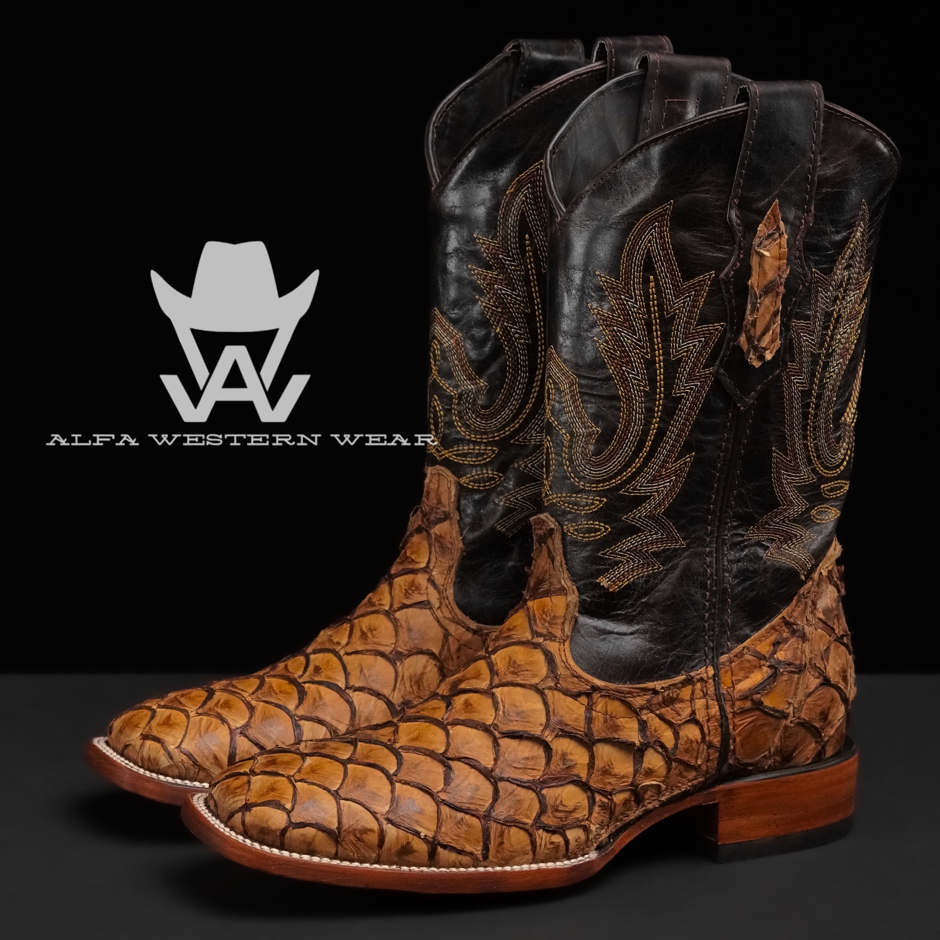 Men’s Genuine Antique Saddle Pirarucu – Square Toe