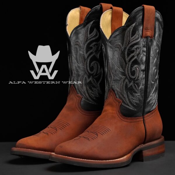 Brown Natural Cowhide – Round Toe