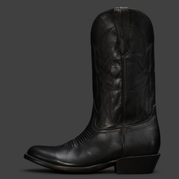 Black Cowhide – Round Toe