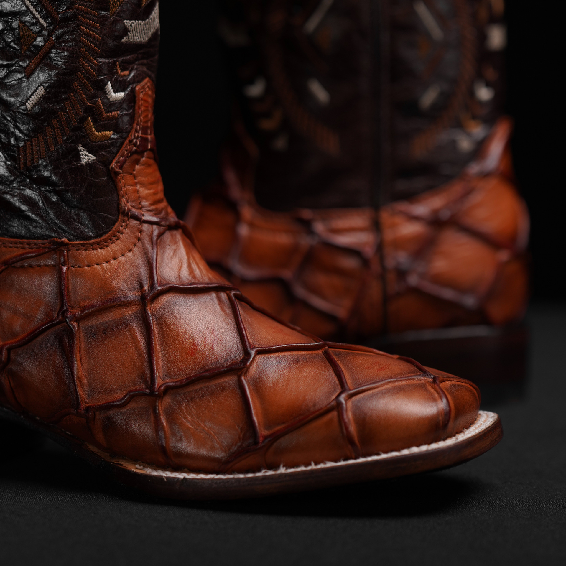 Cognac Pirarucu- Square Toe - Image 4