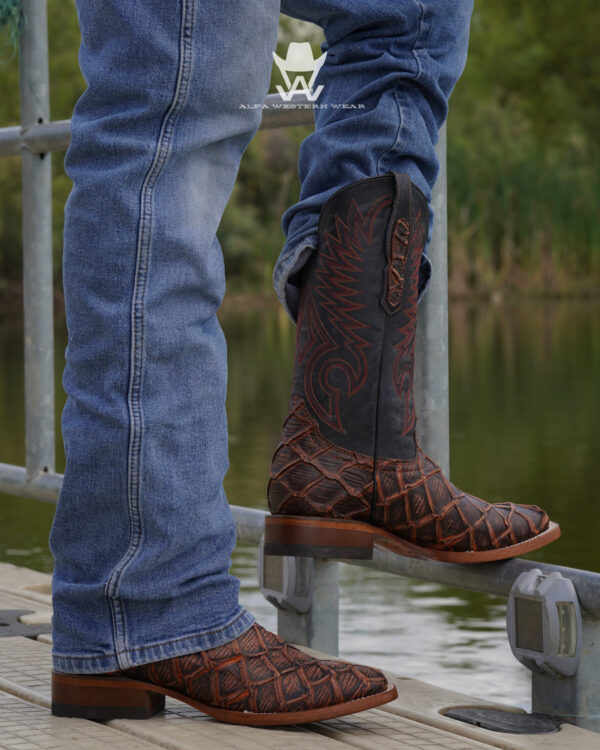Cognac Pirarucu – Square Toe - Image 2