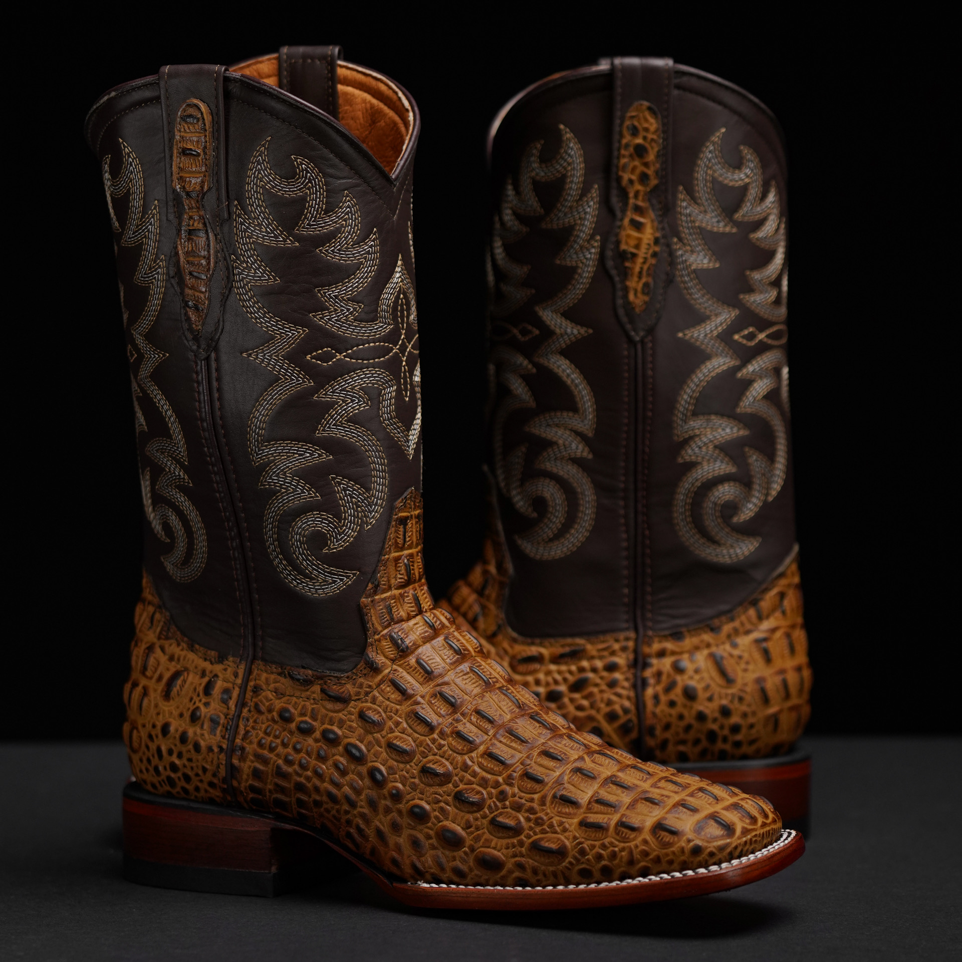 Honey Caiman Horn Back– Square Toe