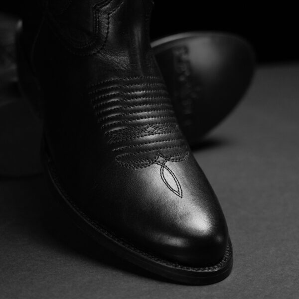 Black Cowhide – Round Toe - Image 2