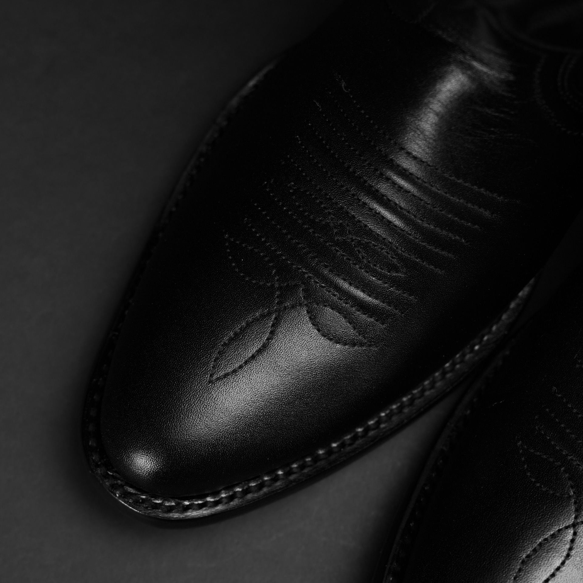 Black Cowhide – Round Toe - Image 2