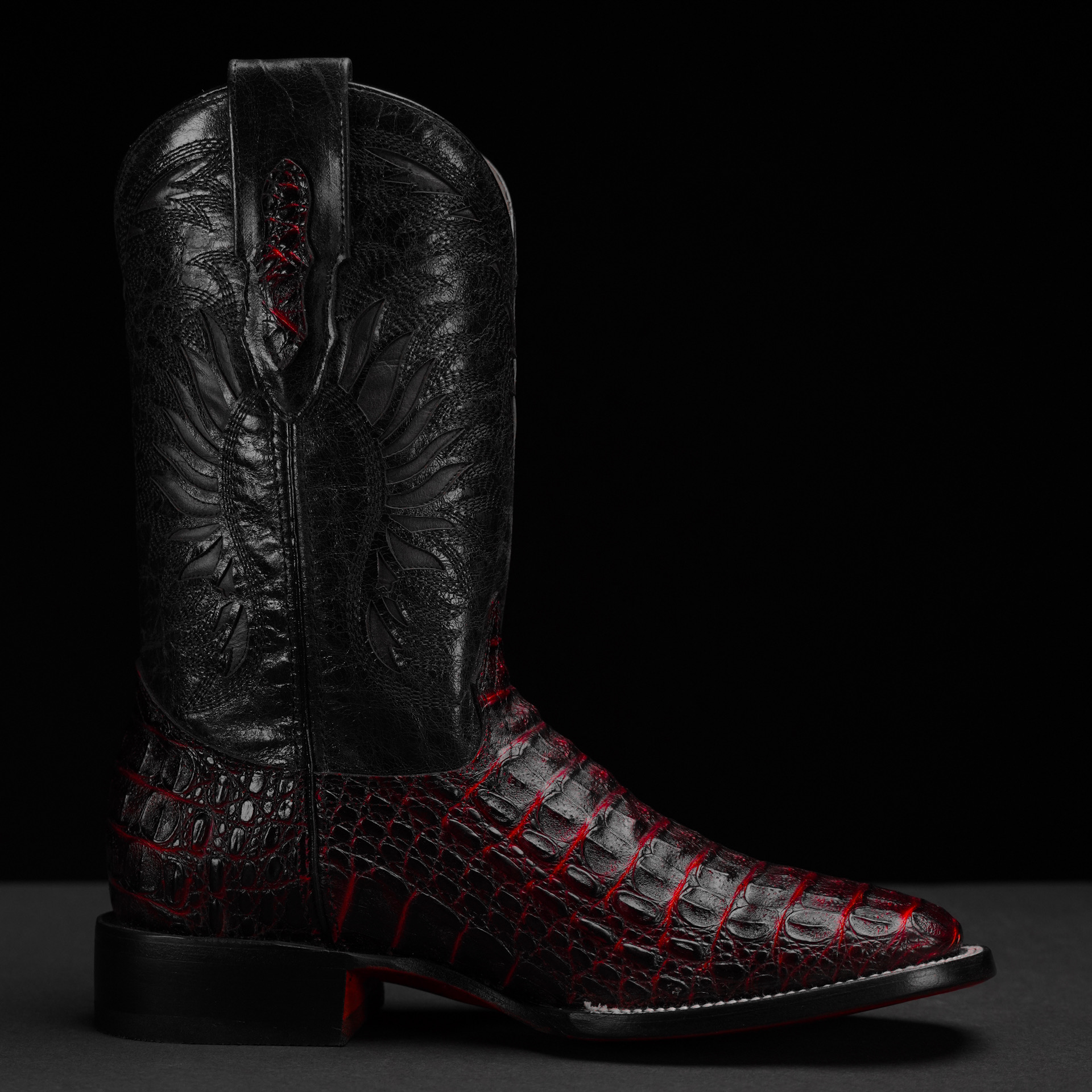 アメリ ブラック・レッドXL Black Cherry Caiman – Apex Boot Co