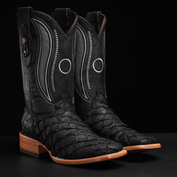 AUTHENTIC Black Pirarucu – Square Toe