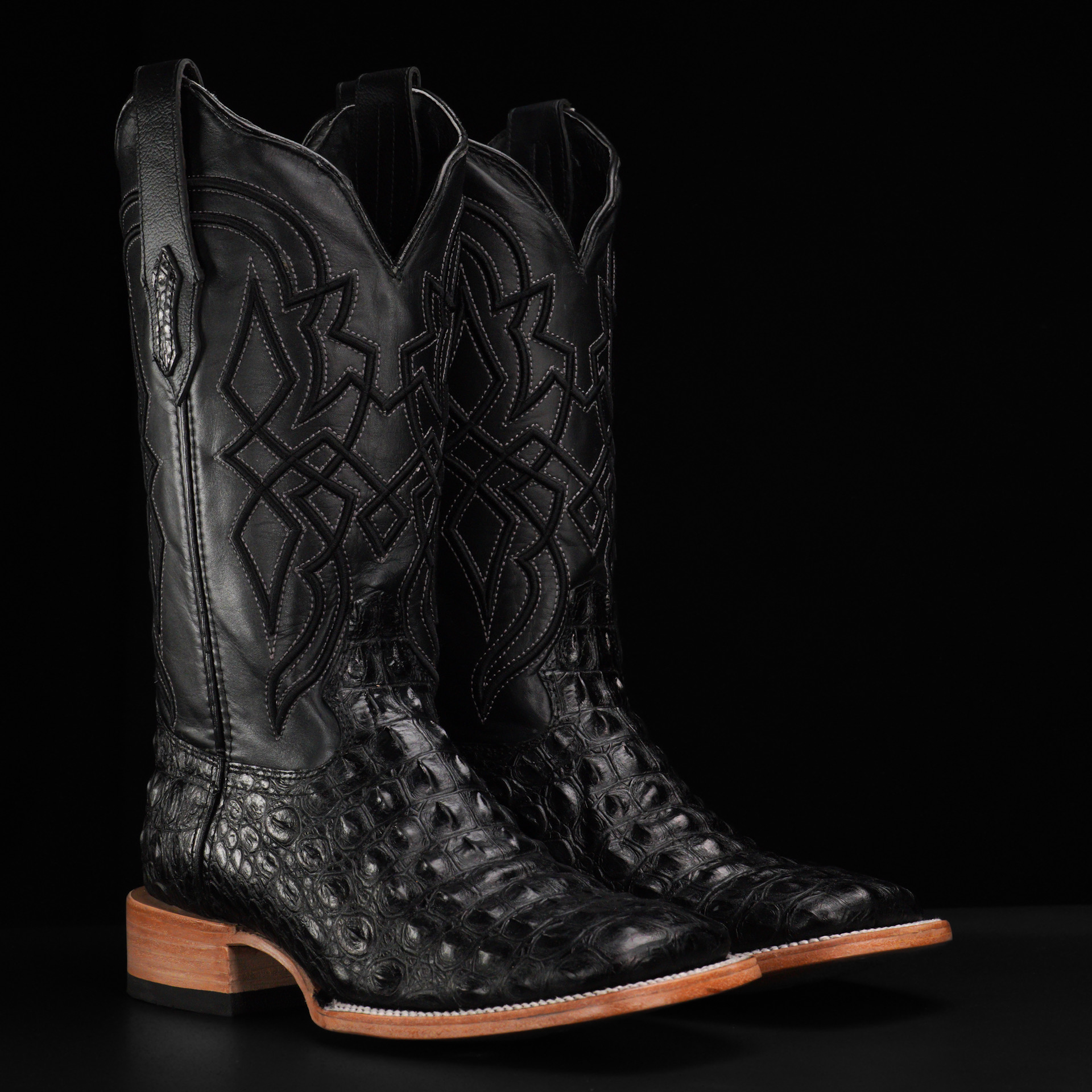 Black Caiman Horn Back - Square Toe