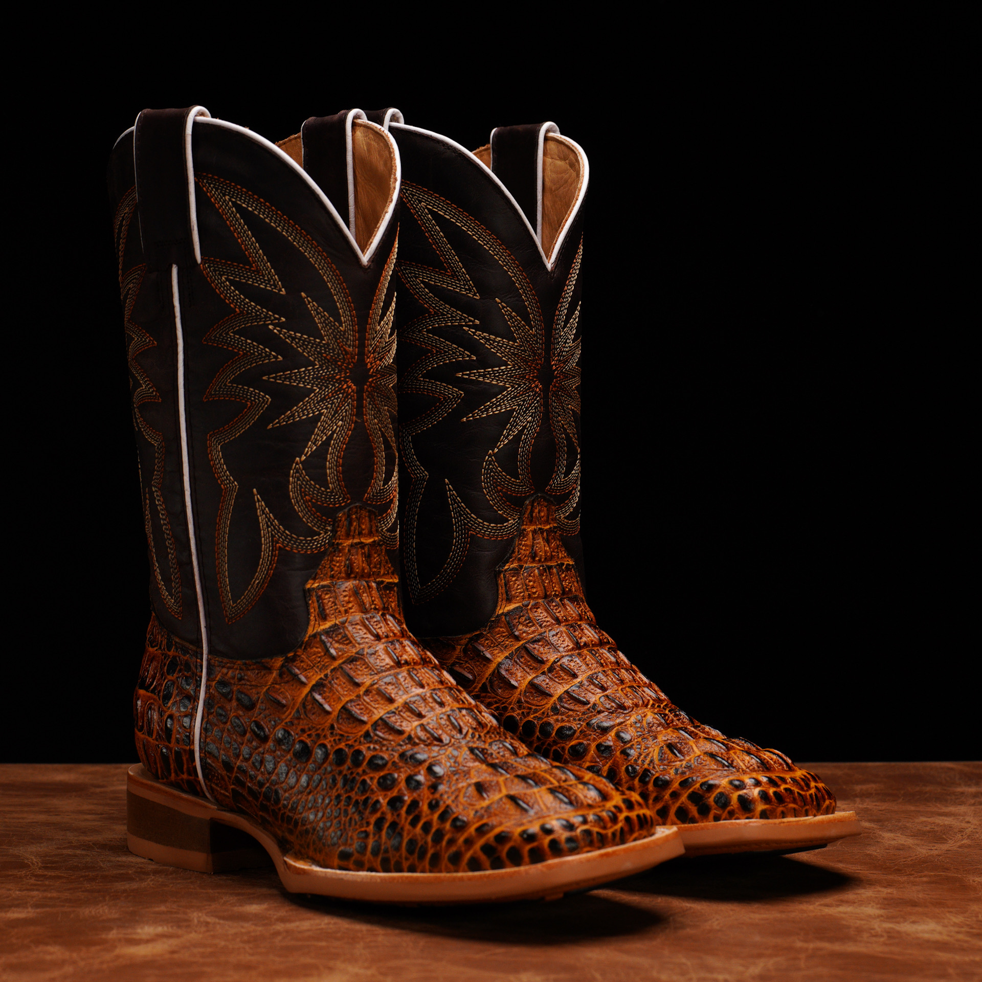 Honey Caiman Neck - Square Toe