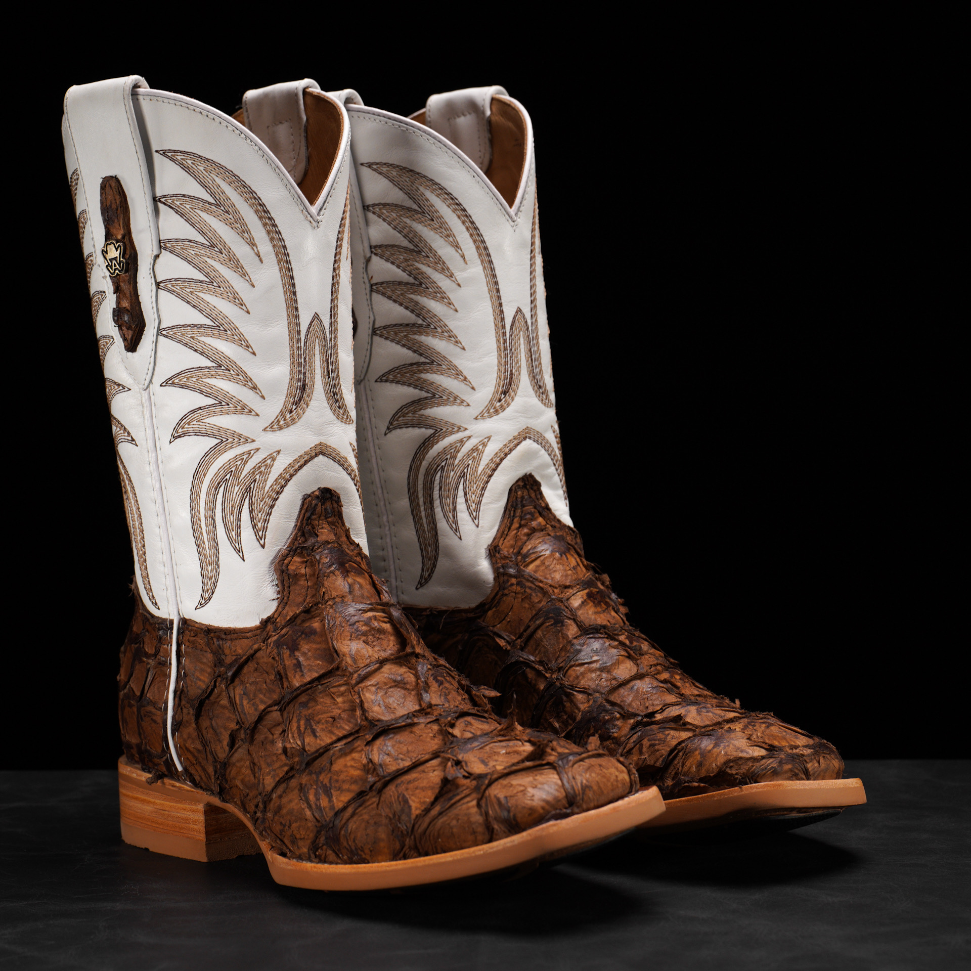 AUTHENTIC Brown Pirarucu – Square Toe