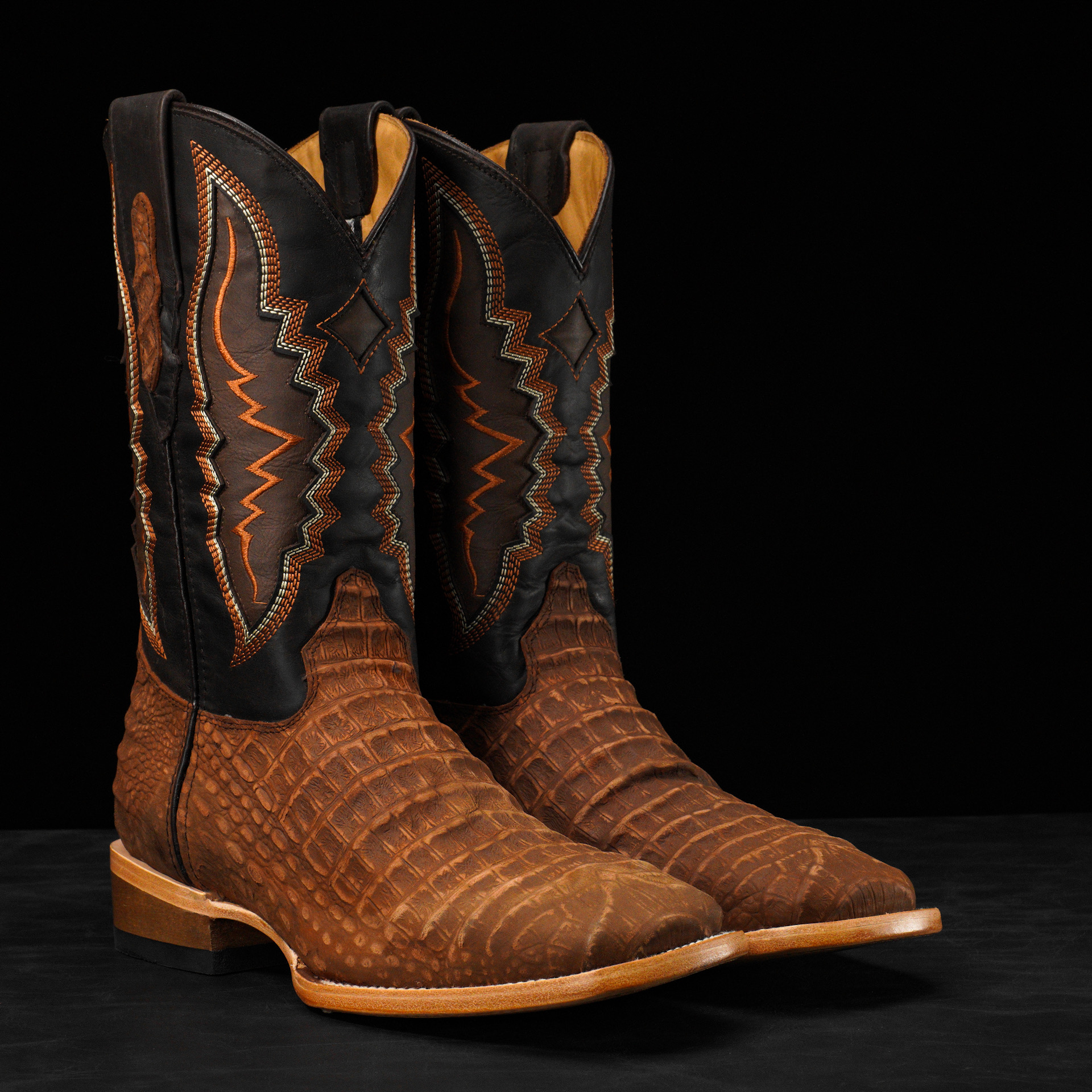 Matte Honey Nubuck Caiman Belly - Arena Square Toe