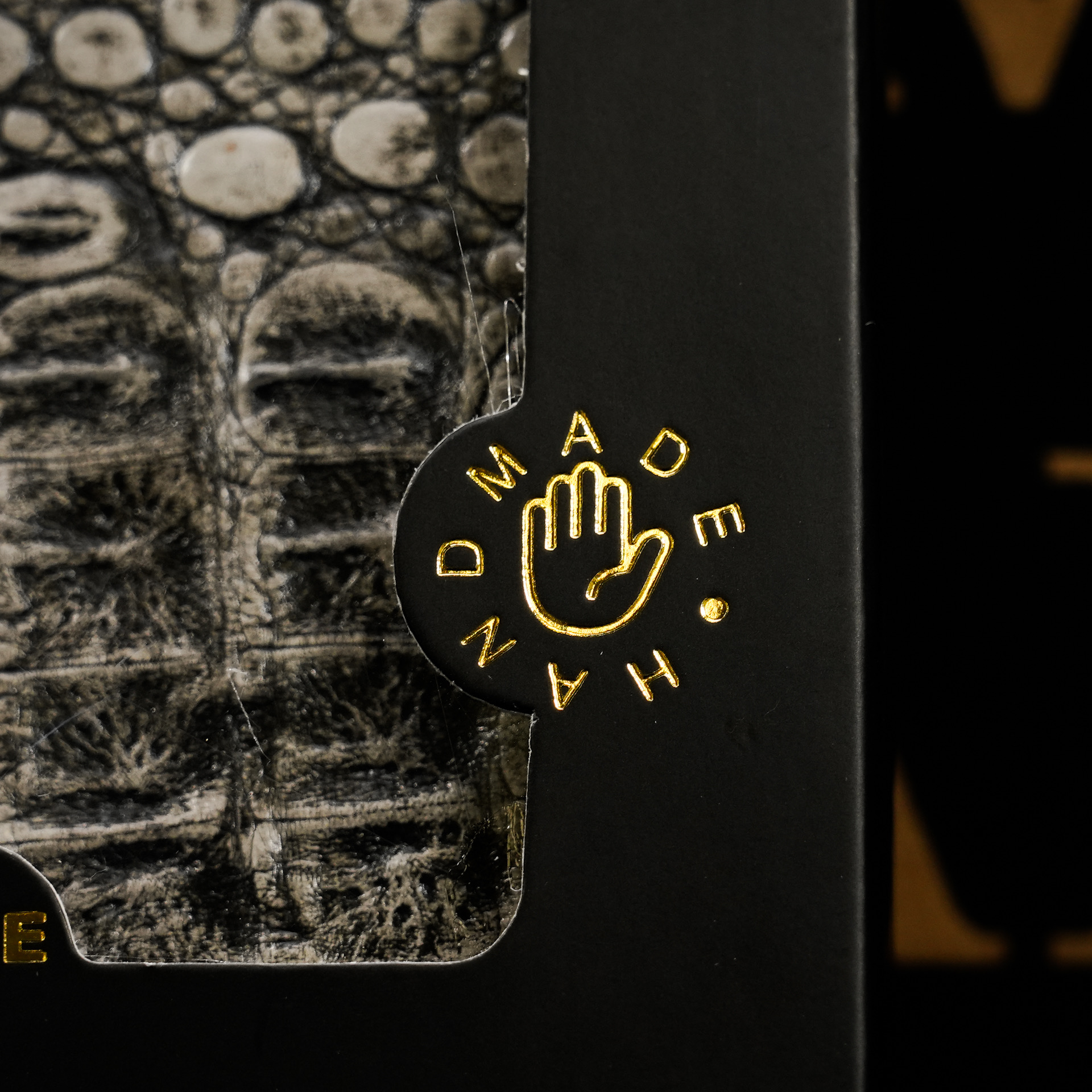 AUTHENTIC Gray Caiman iPhone Case - Image 7