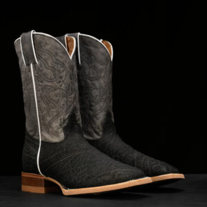 Black Bull Neck - Square Toe